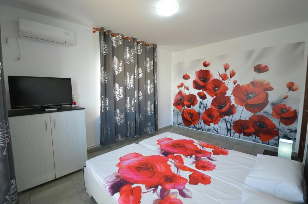 Апартаменты Apartament Enzo Нэводари Экстерьер фото